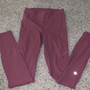 Lululemon Speed Up Tight *Full on Luxtreme 28” pink color size 4 (barely worn)